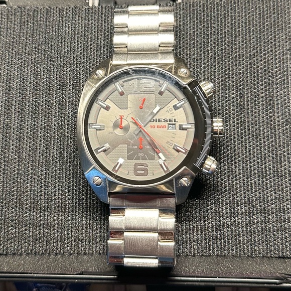Diesel Men’s Watch Silver New - Picture 5 of 7